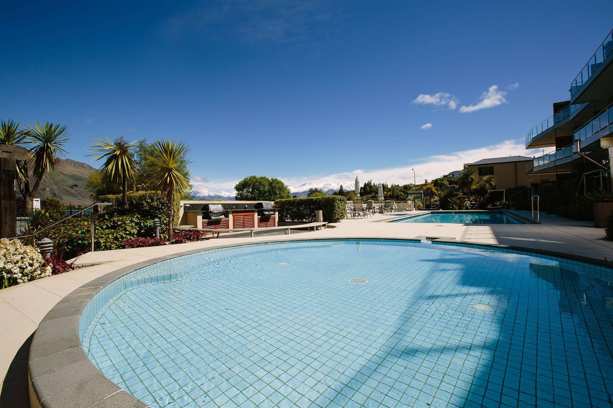 Lakeside Serviced Apartments