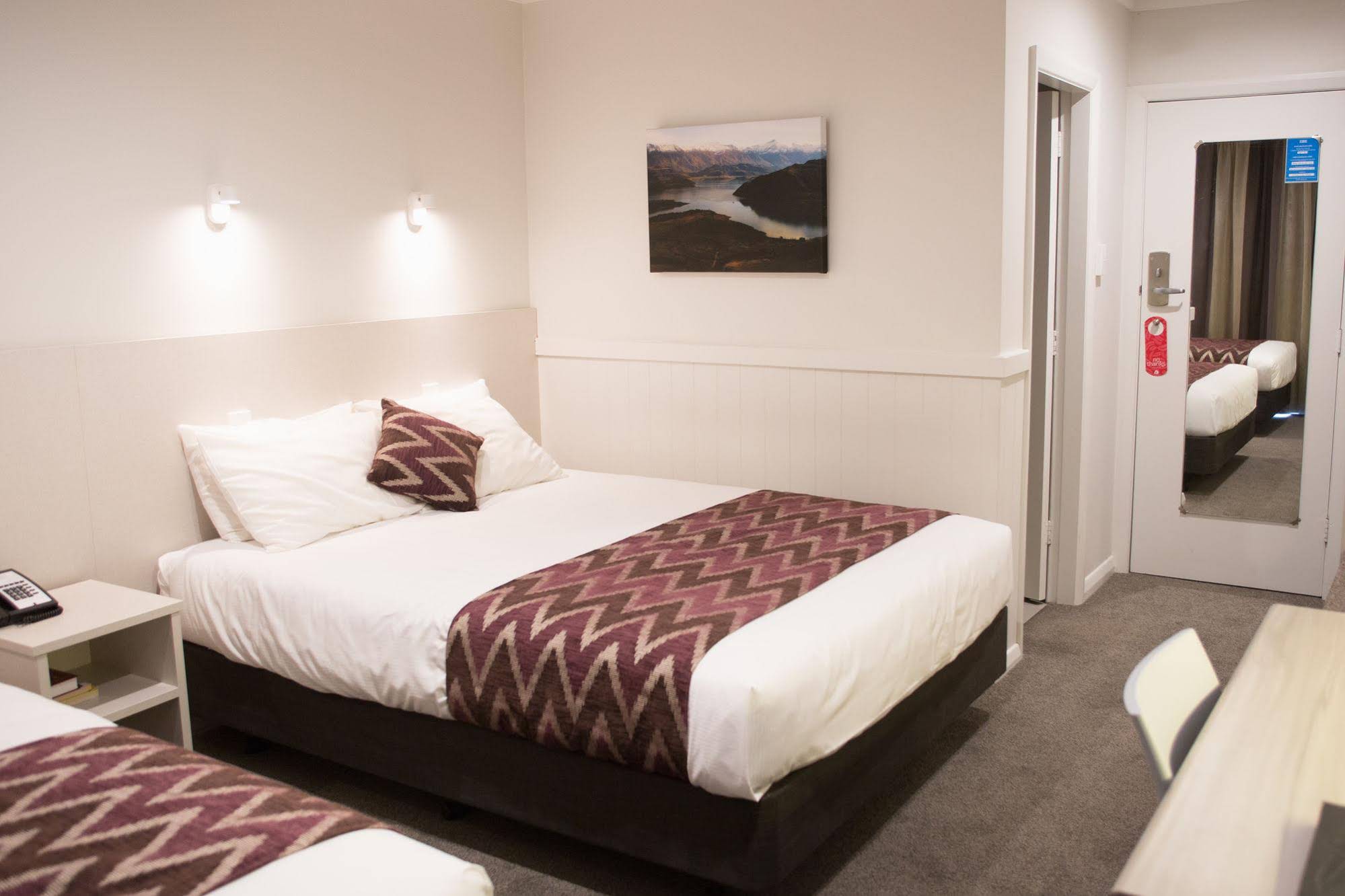 Wanaka Hotel