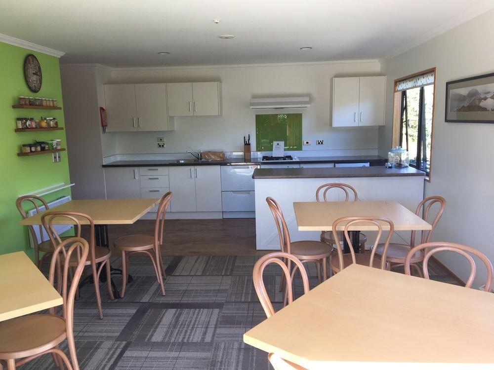 Wanaka Springs Lodge