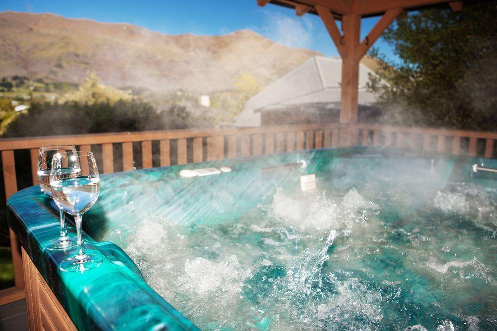Wanaka Springs Lodge