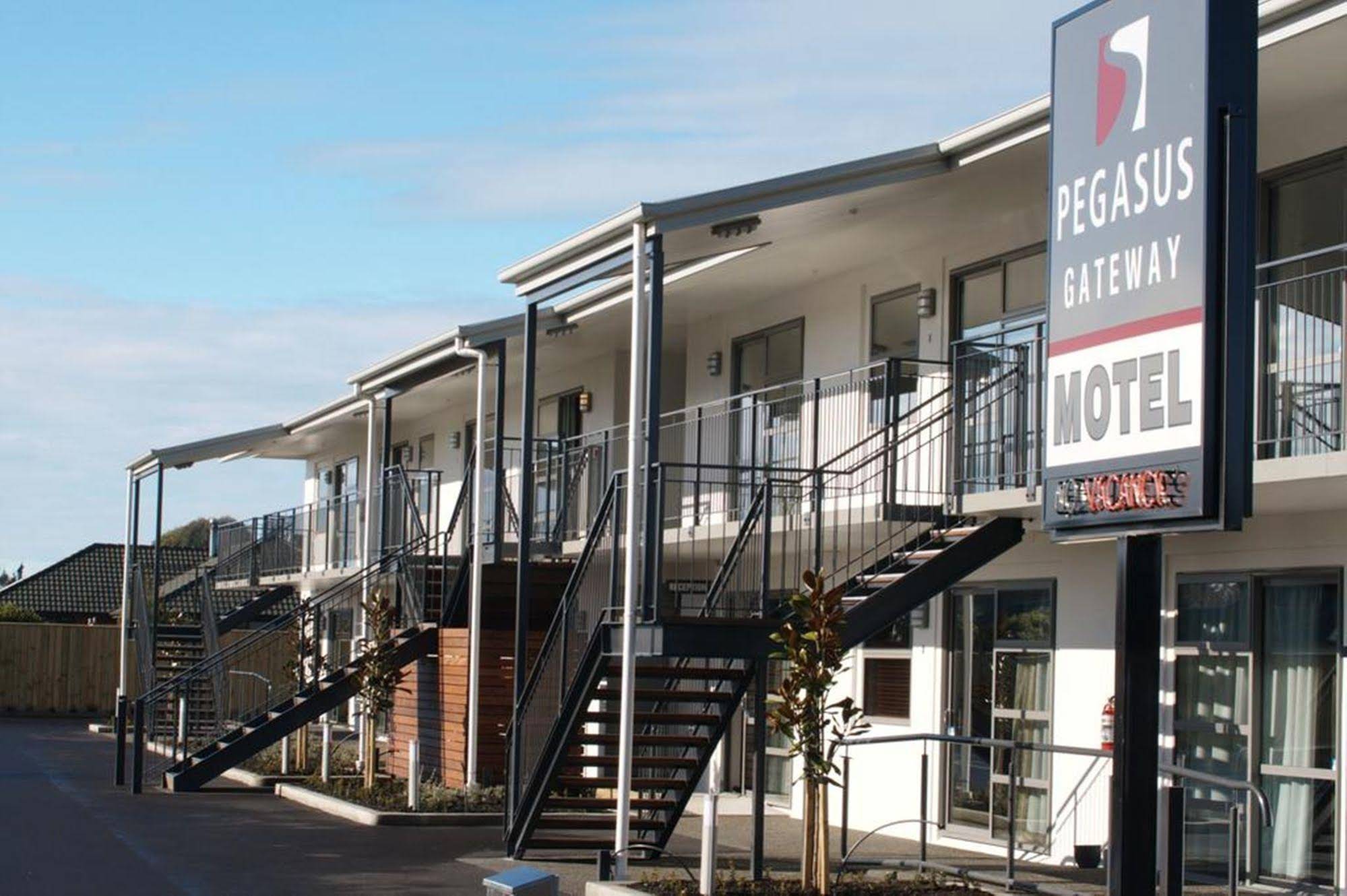 Pegasus Gateway Motels