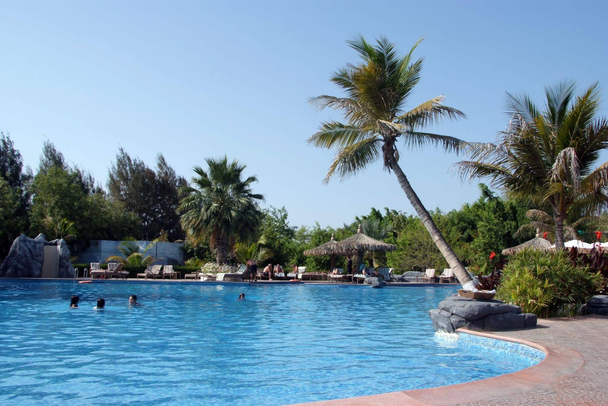 Al Nahda Resort & Spa
