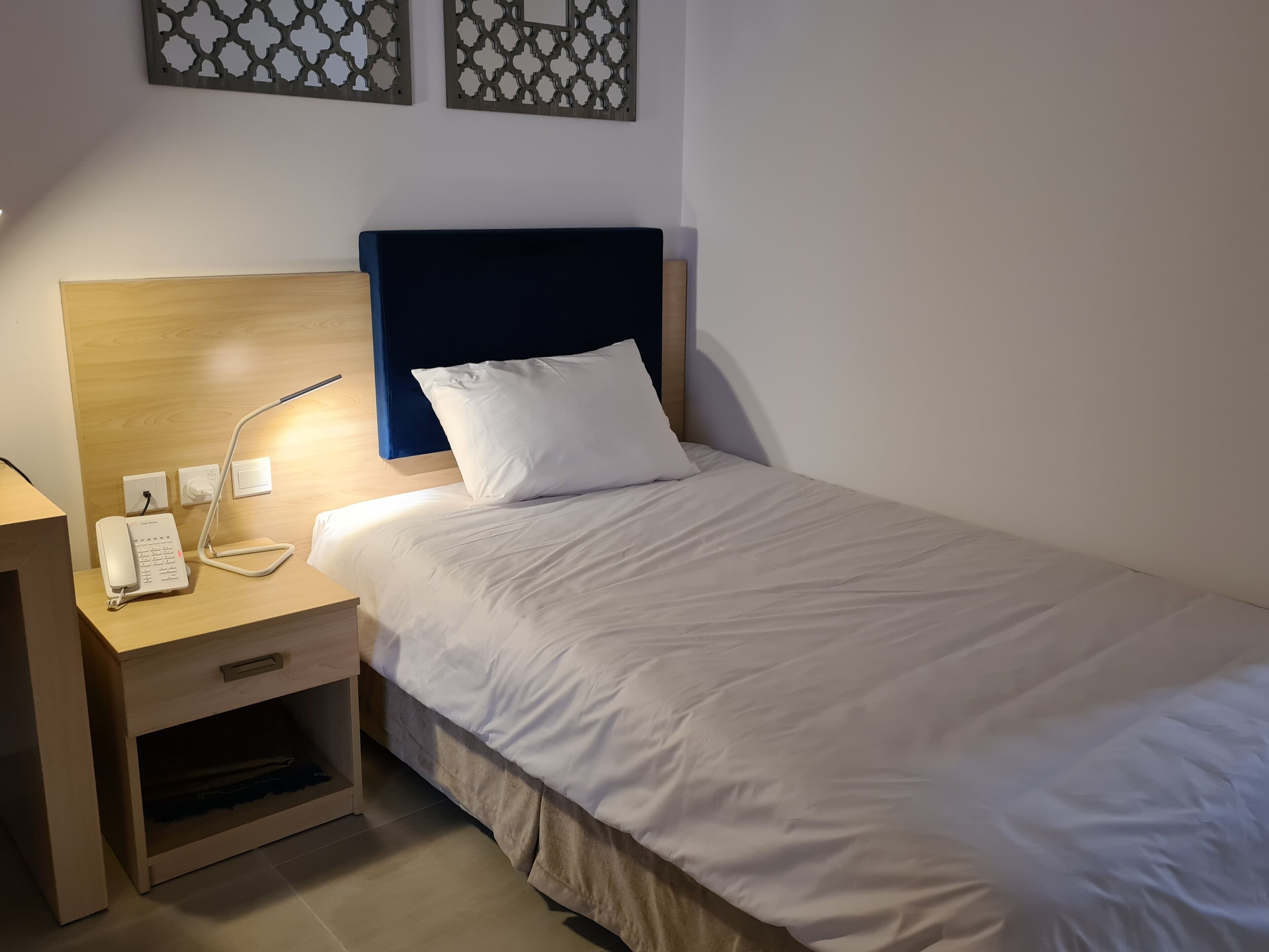 Maydan Tourism Hotel