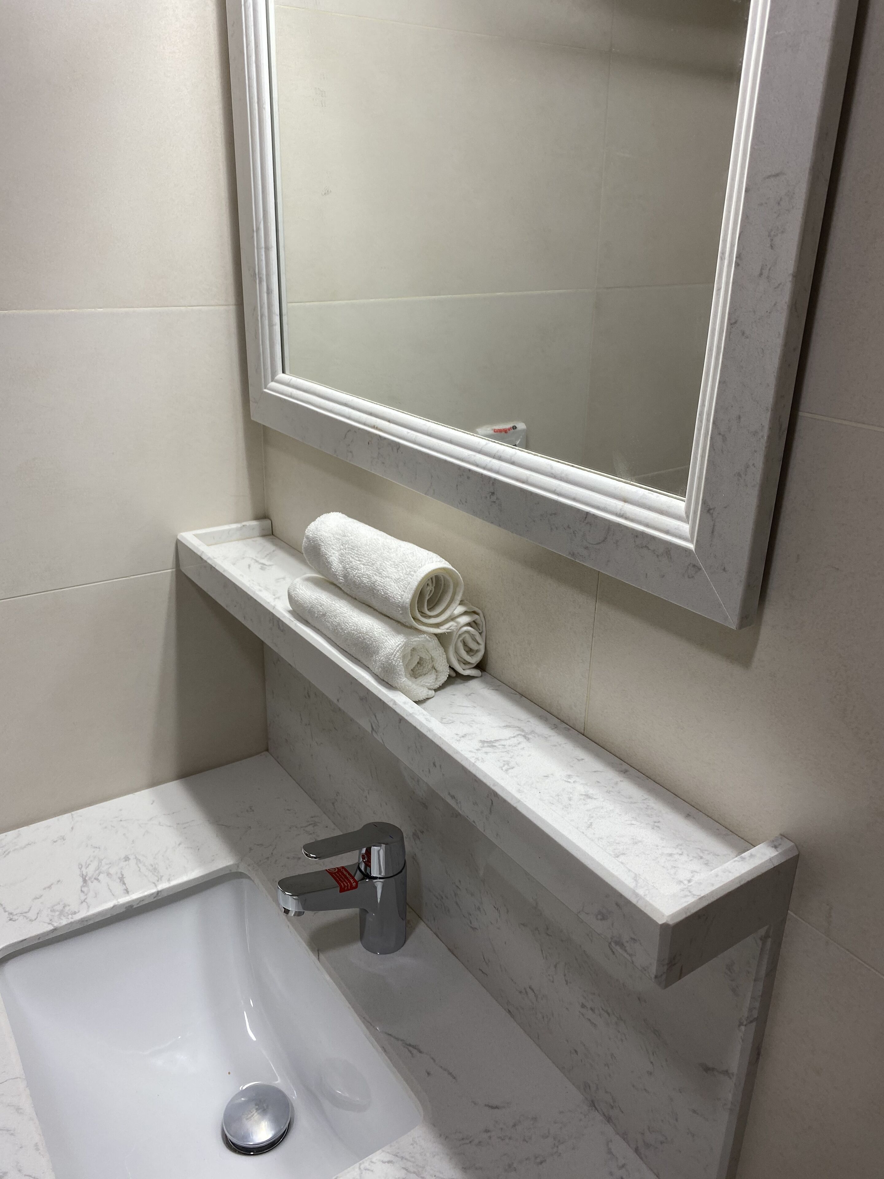 Maydan Tourism Hotel