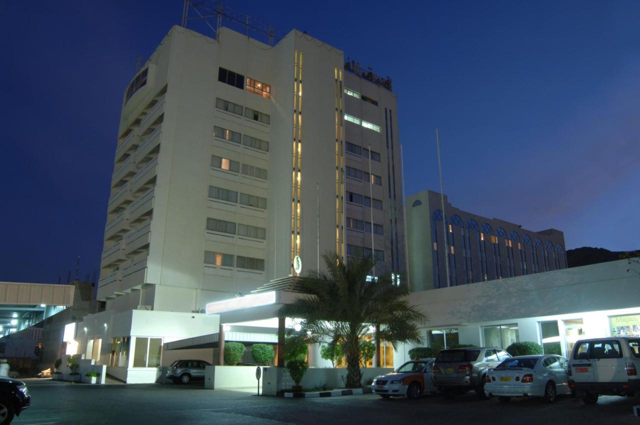 Al Falaj Hotel