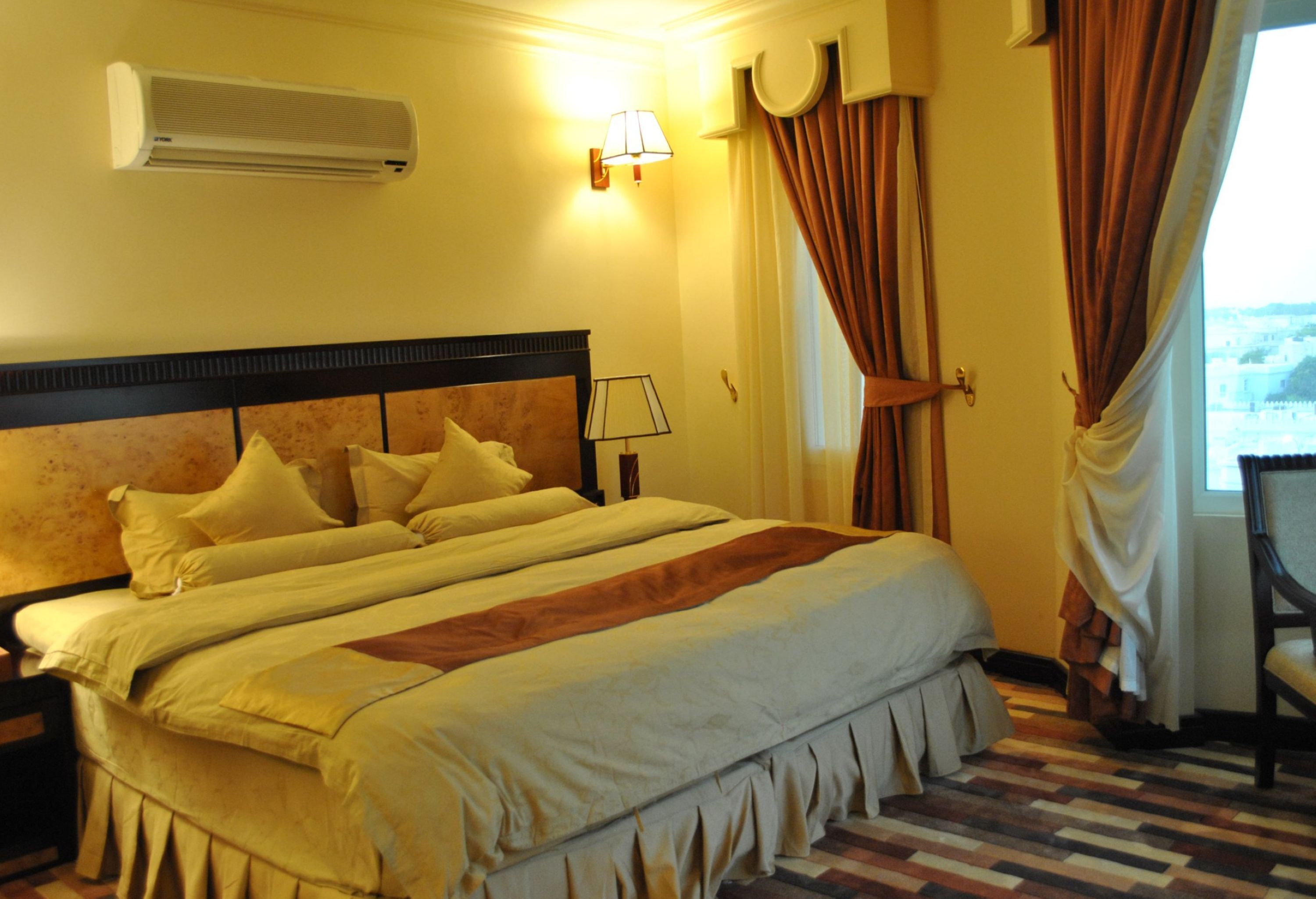 Capital O 155 Dmas Hotel