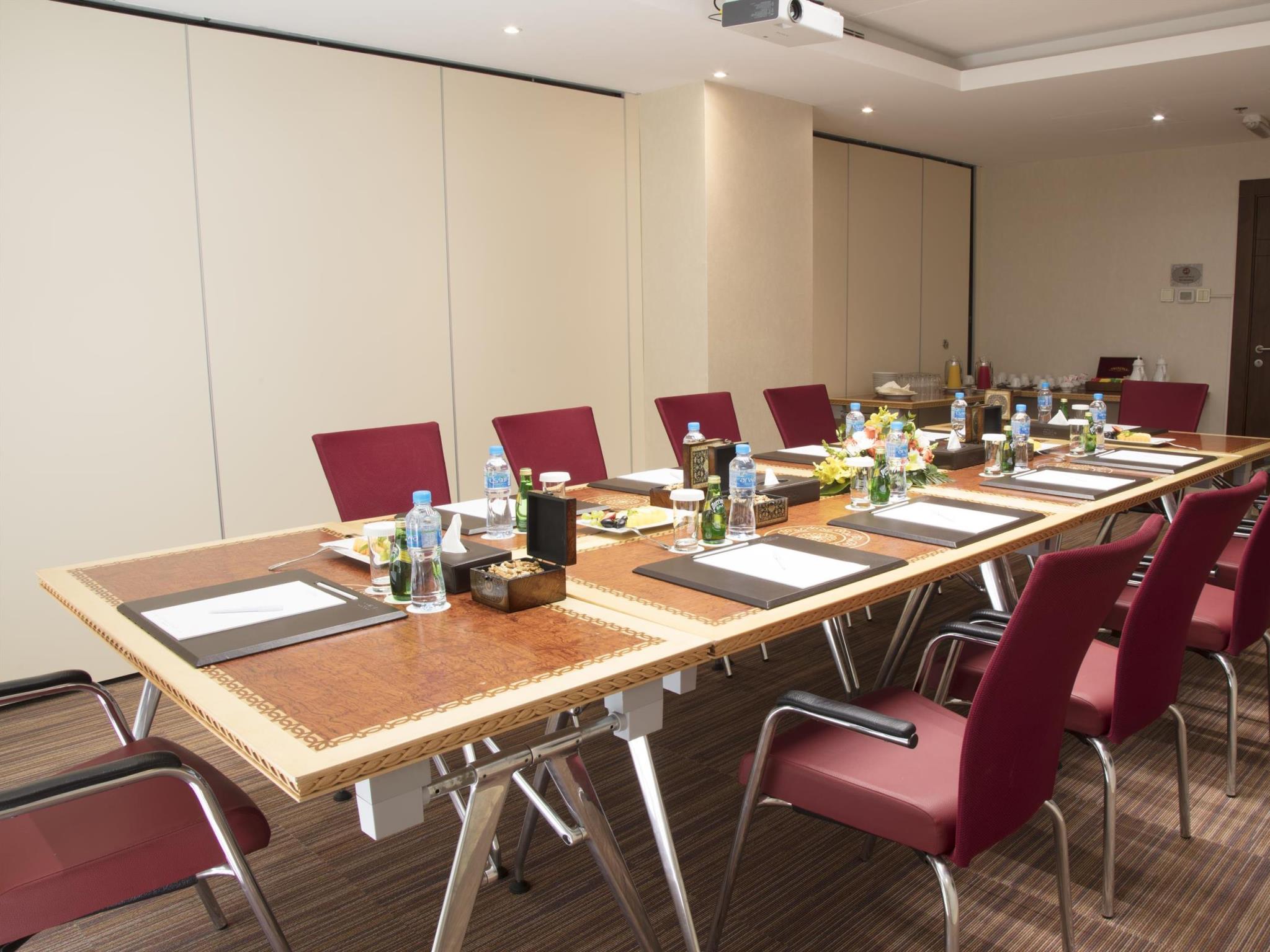 Coral Muscat Hotel & Apartments