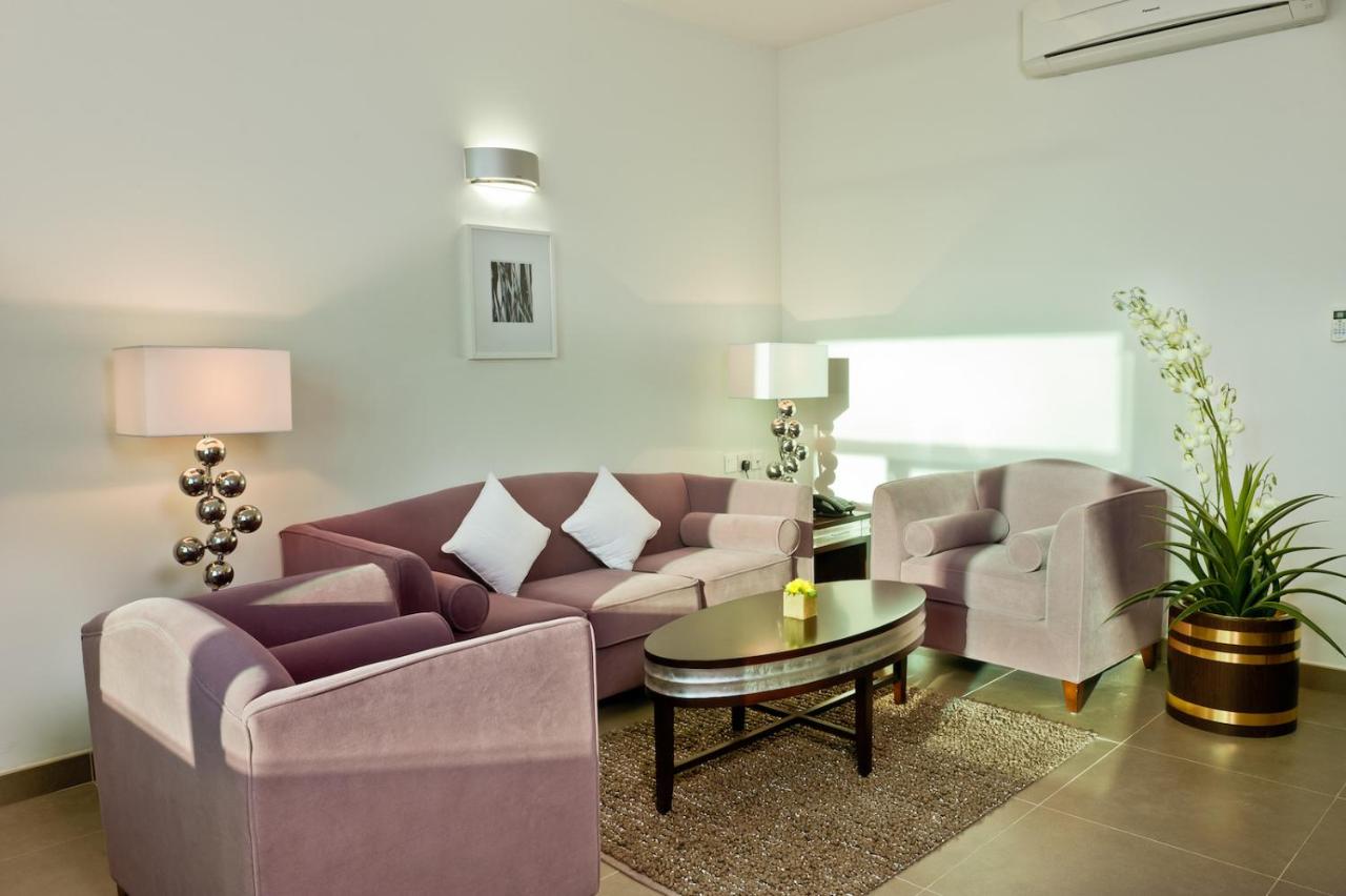 Al Hail Waves Hotel Managed by Centara