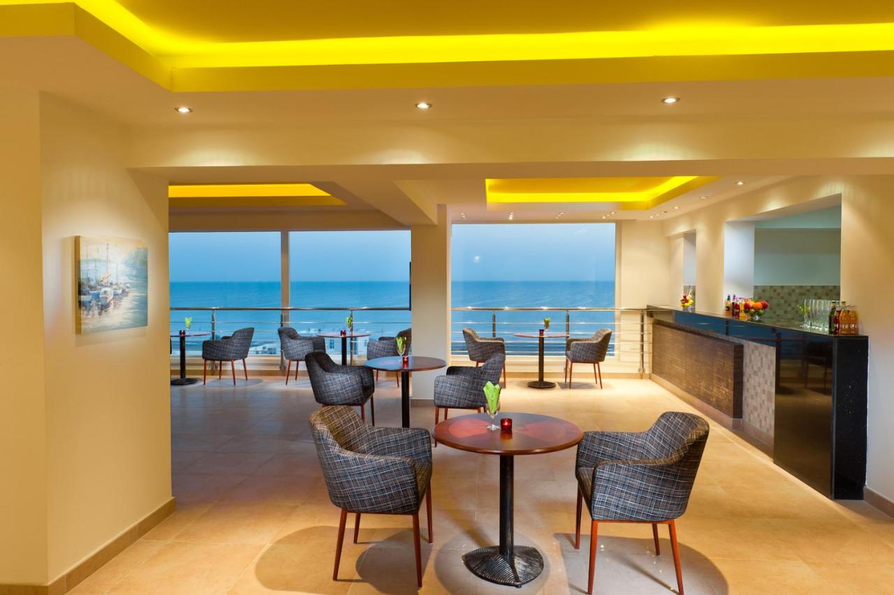 Al Hail Waves Hotel Managed by Centara