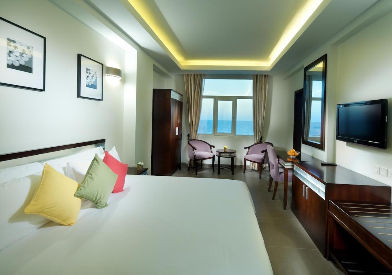 Al Hail Waves Hotel Managed by Centara