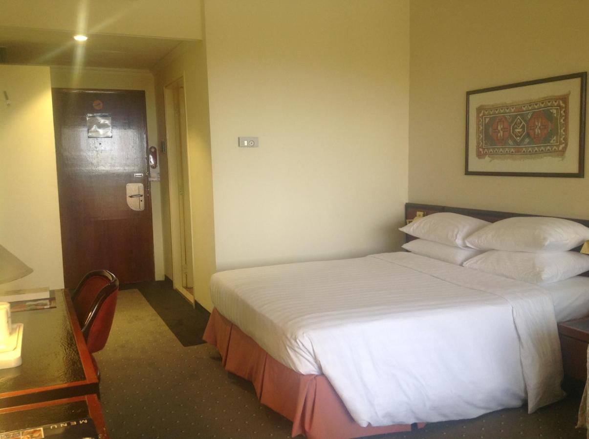 Golden Tulip Seeb Hotel