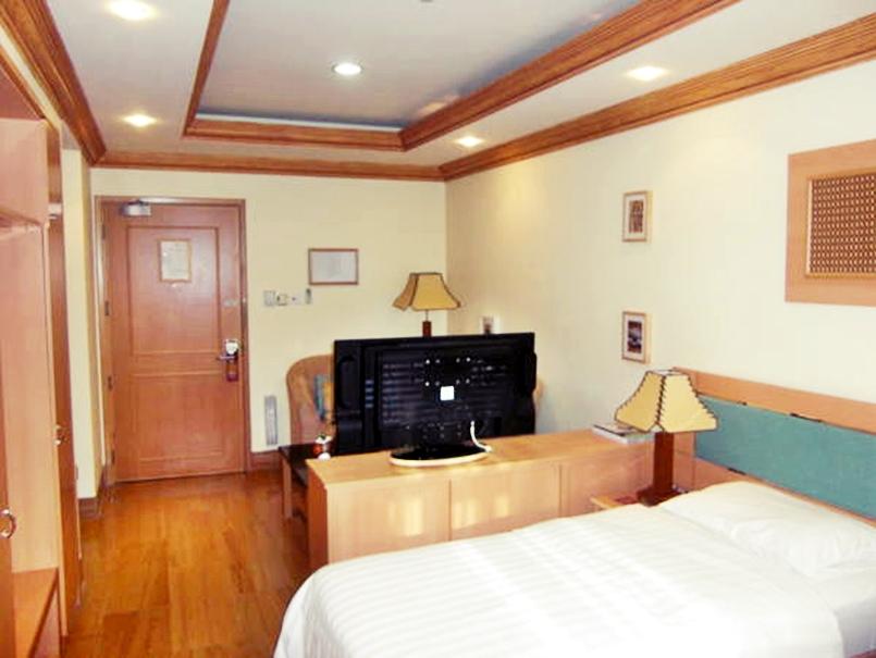 Johny International Hotel