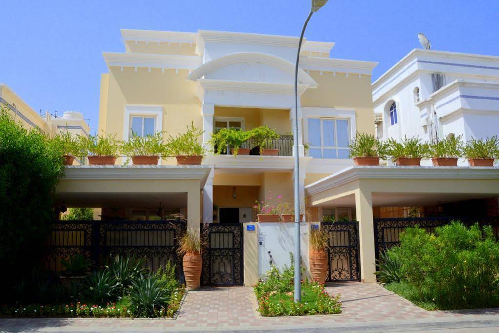 La Dolce Villa