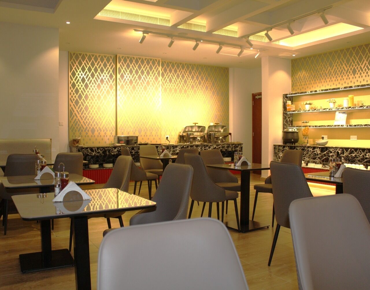 Muscat Express Hotel