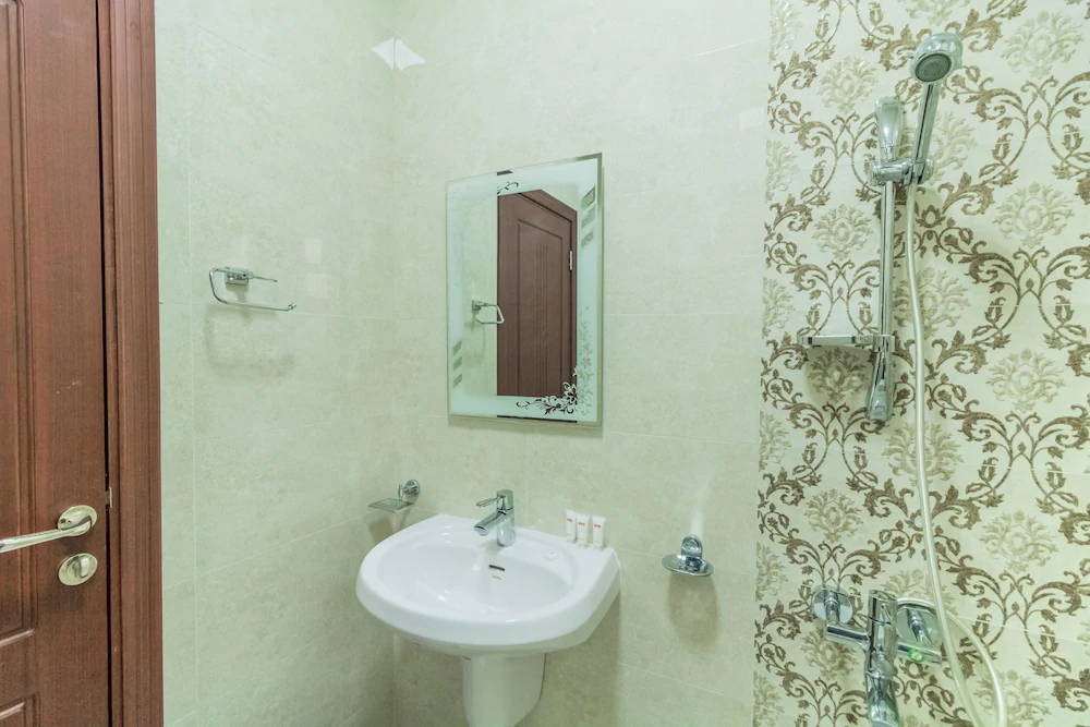 OYO 106 Muscat Grand Hotel Apartment