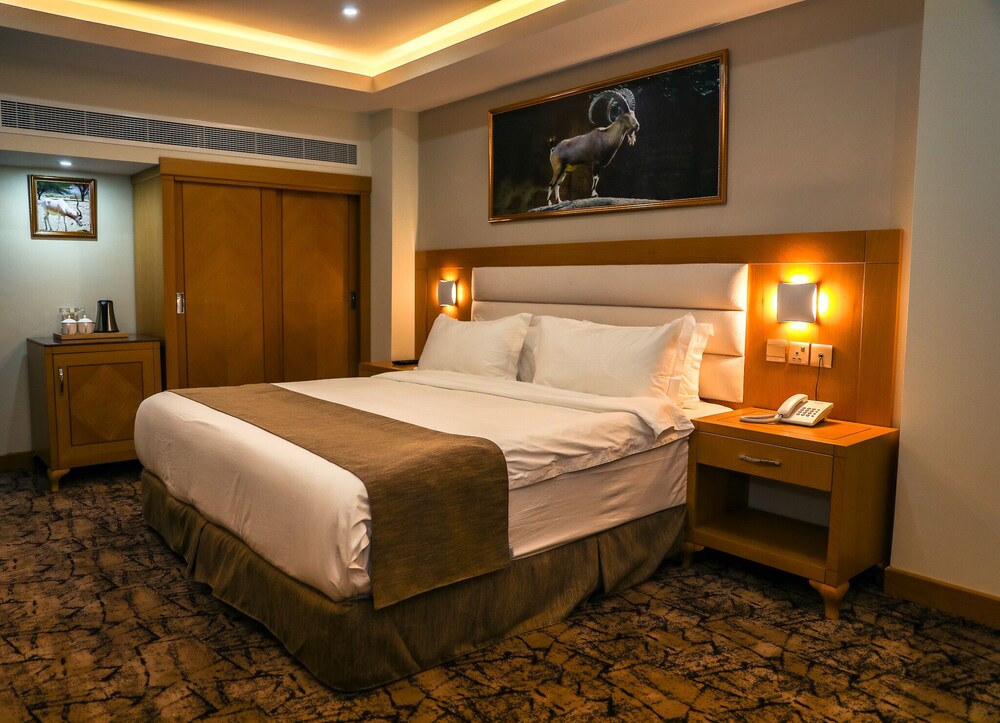Muscat Plaza Hotel