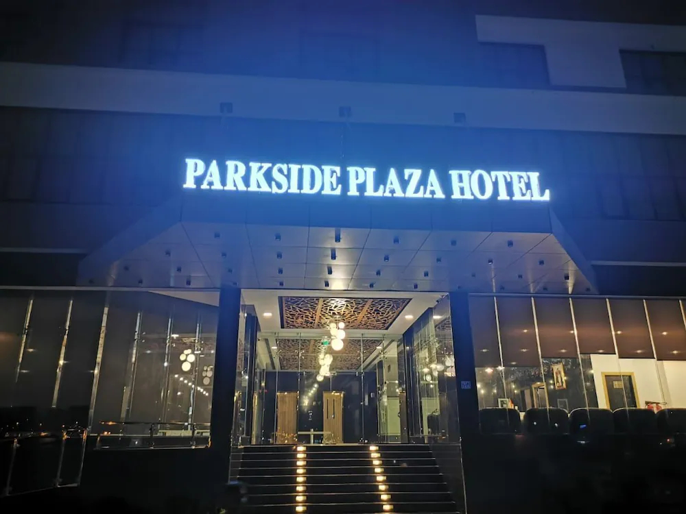 Parkside Plaza Hotel – Muscat
