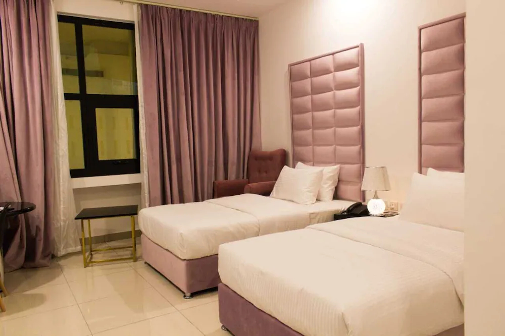 Parkside Plaza Hotel – Muscat