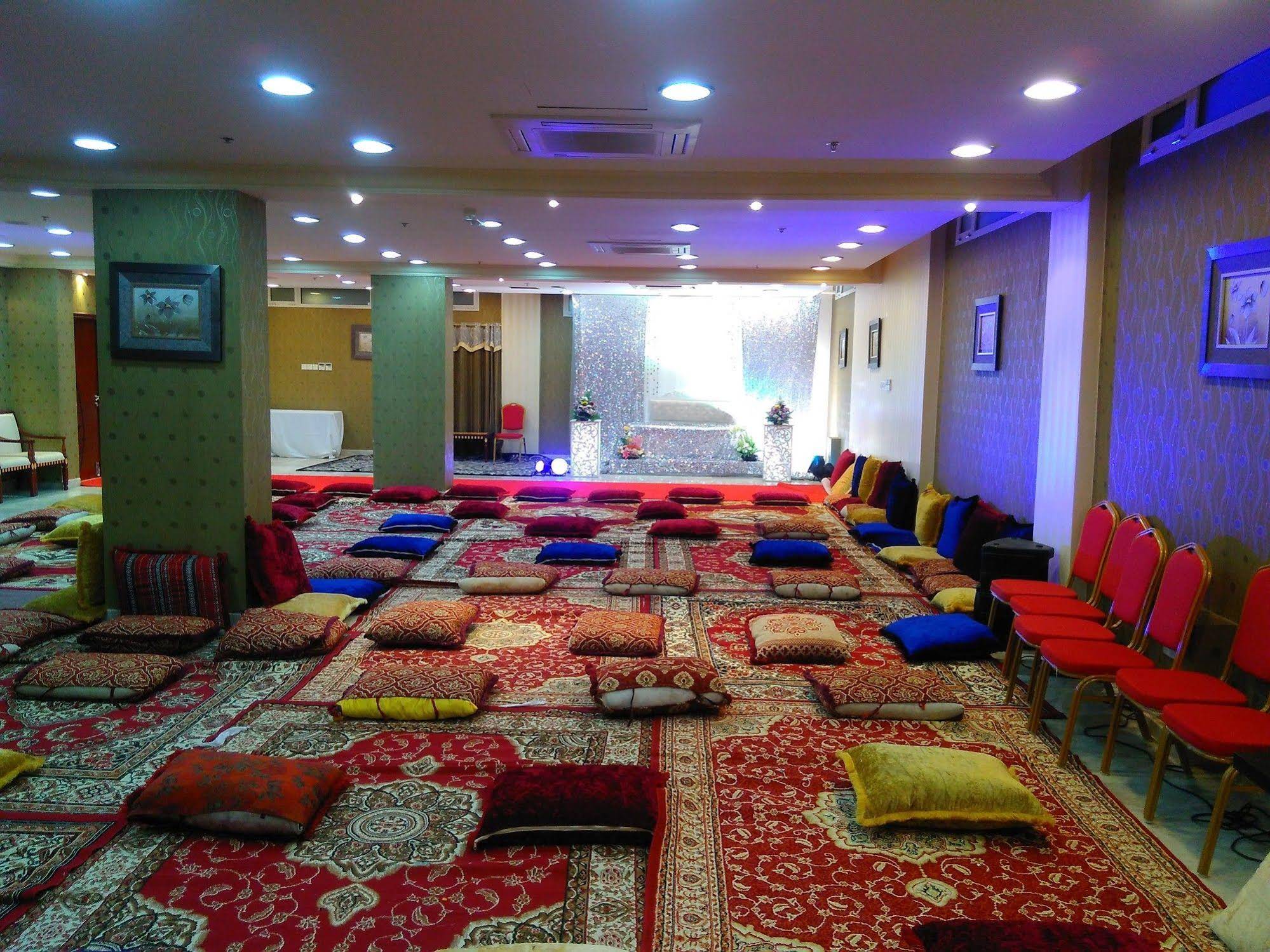 Pioneer Hotel Apartments