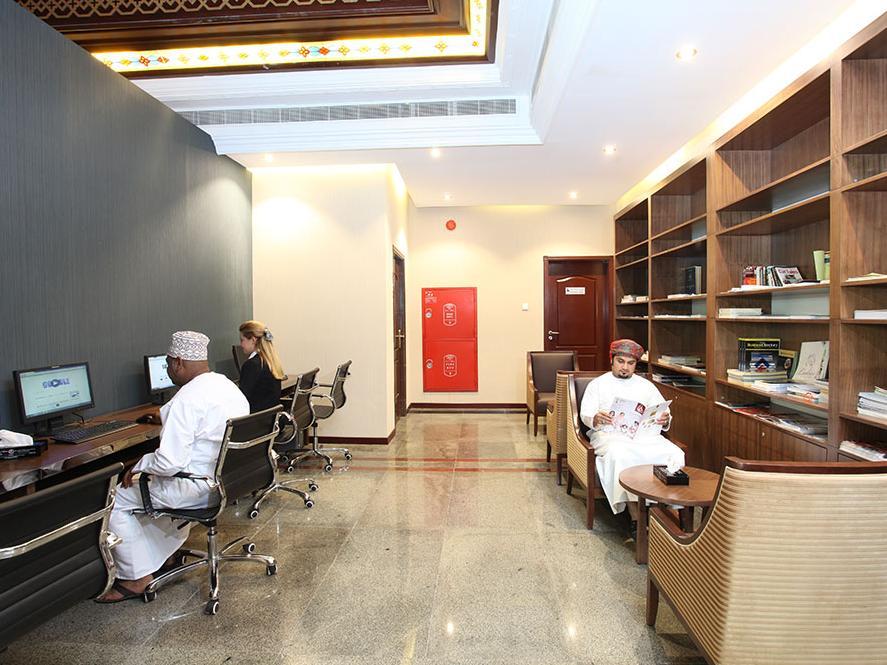 Ramee Guestline Hotel Qurum