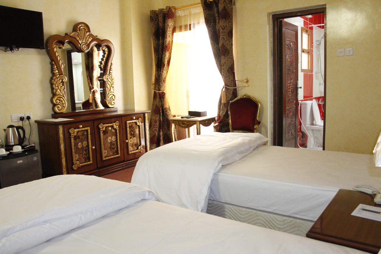Riyam Hotel