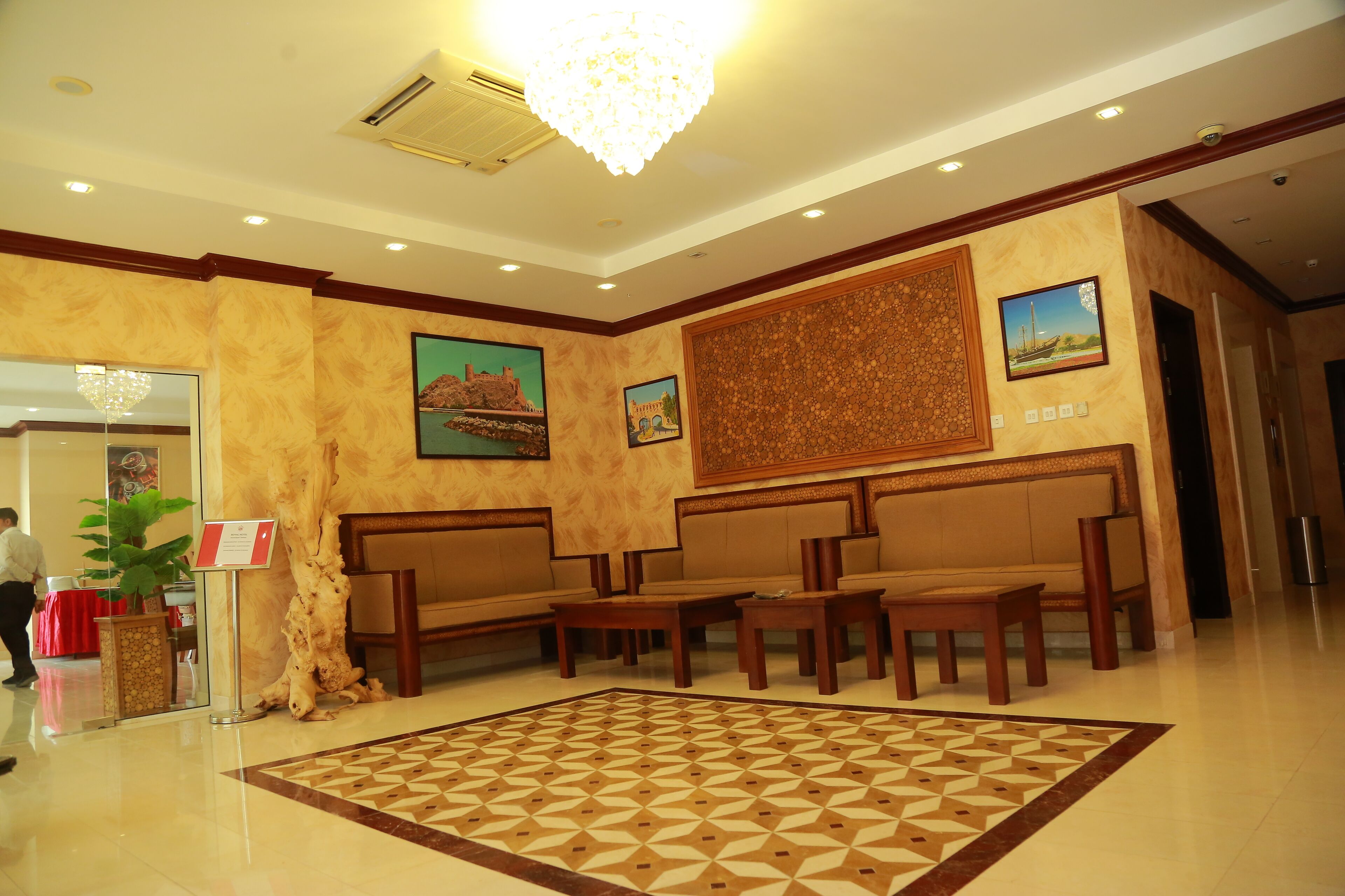 Royal Hotel