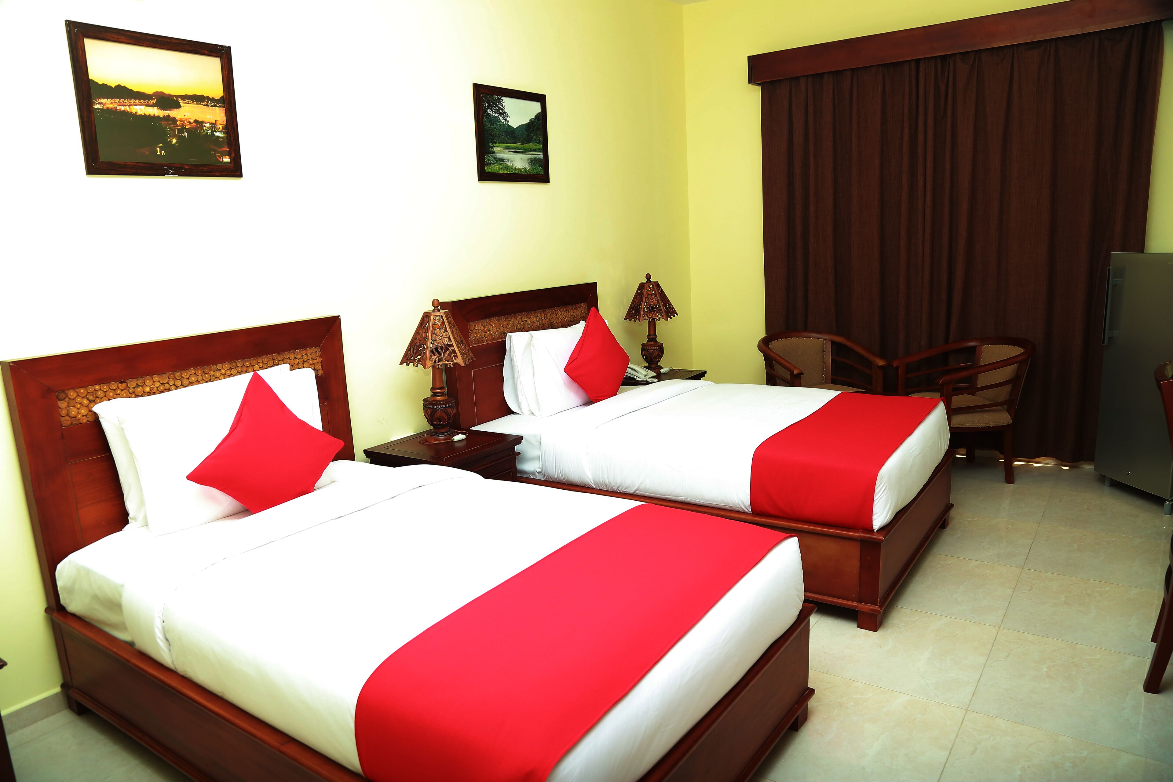 Royal Hotel