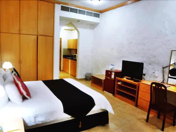 Safari Village Service Apartments