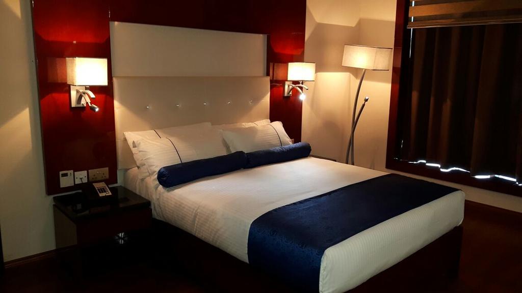 Golden Tulip Headington Ruwi