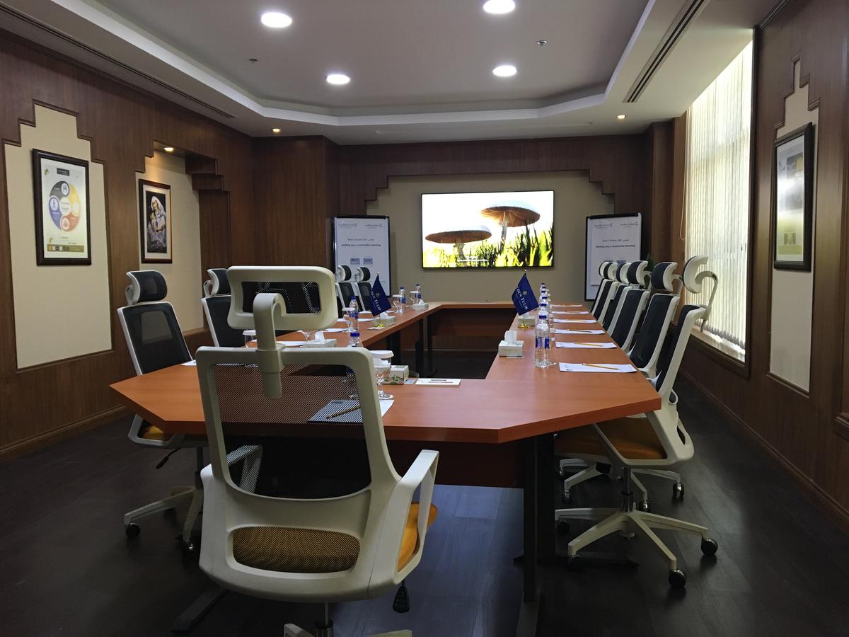 Golden Tulip Headington Ruwi