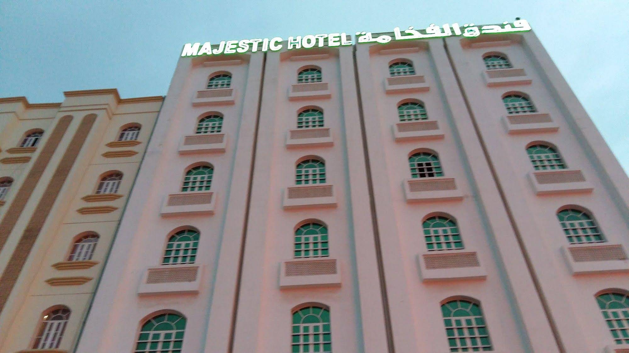 OYO 117 Majestic Hotel