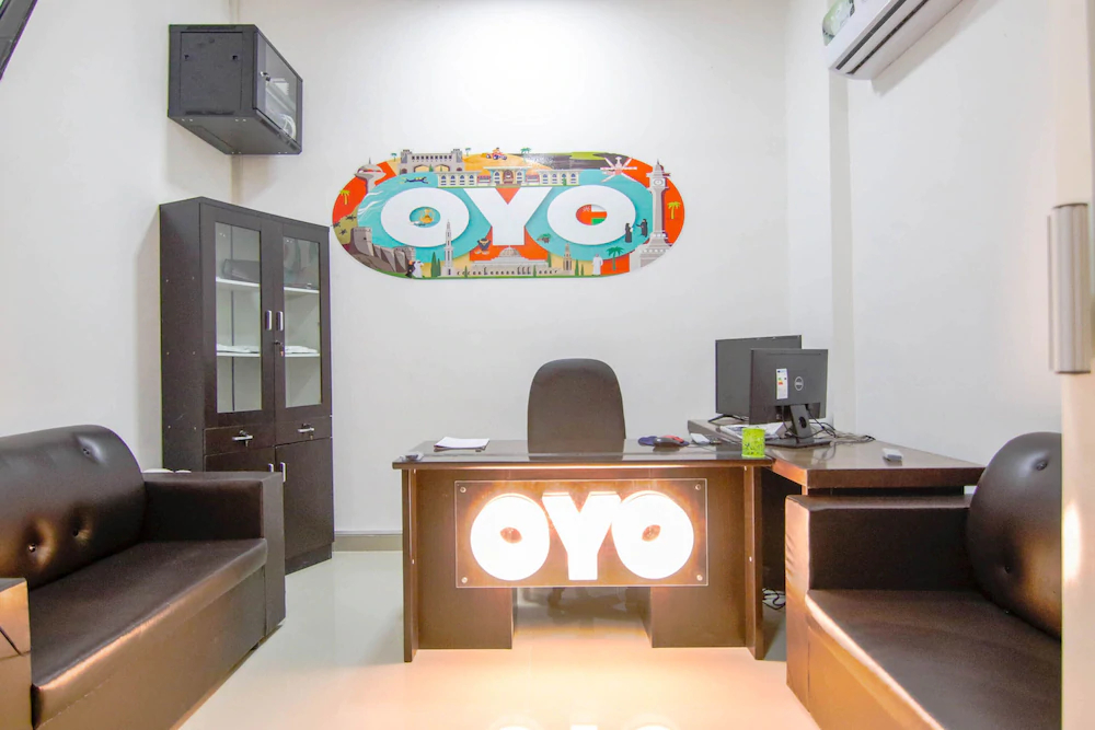 Al Gazzaz Furnished Apartment by OYO Rooms