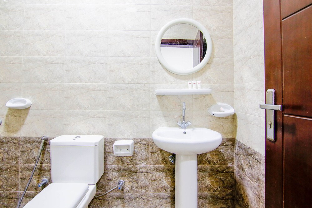 Al Gazzaz Furnished Apartment by OYO Rooms