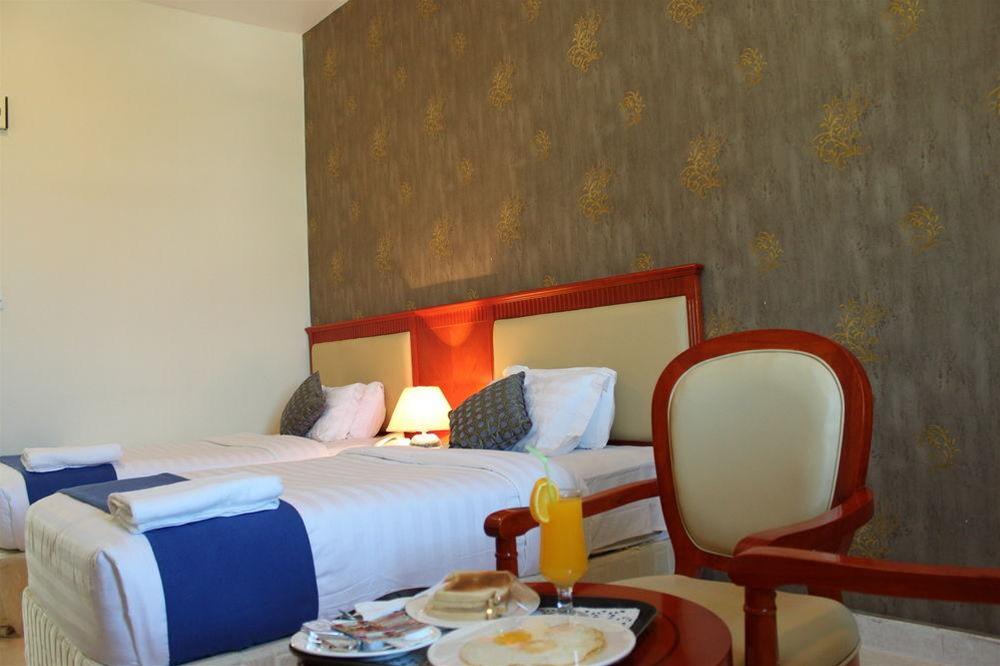 Al Jabal Hotel