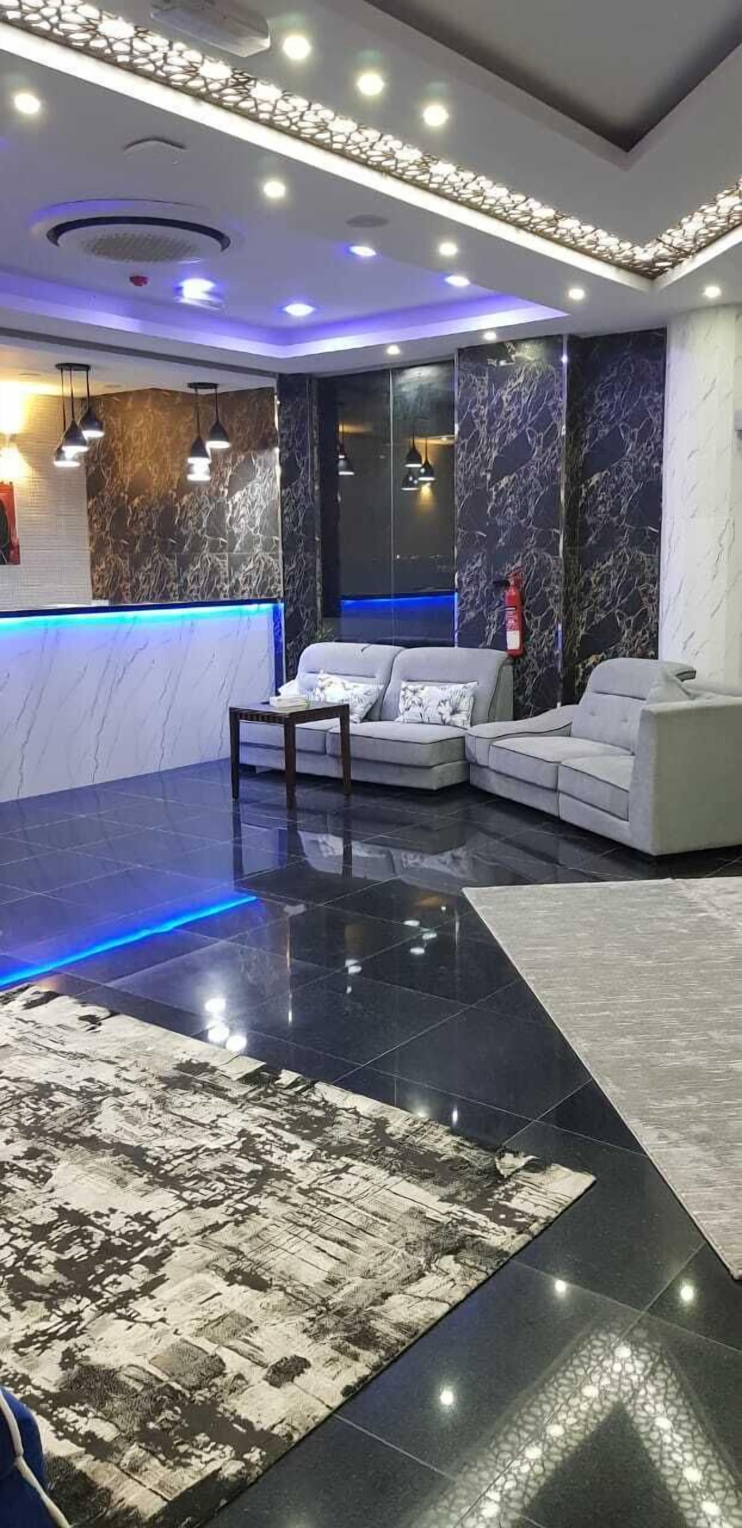 Blue Sky Hotel