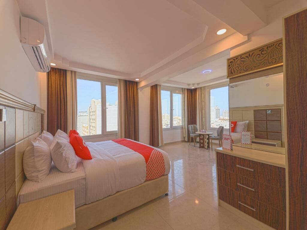 Diamond Star Hotel