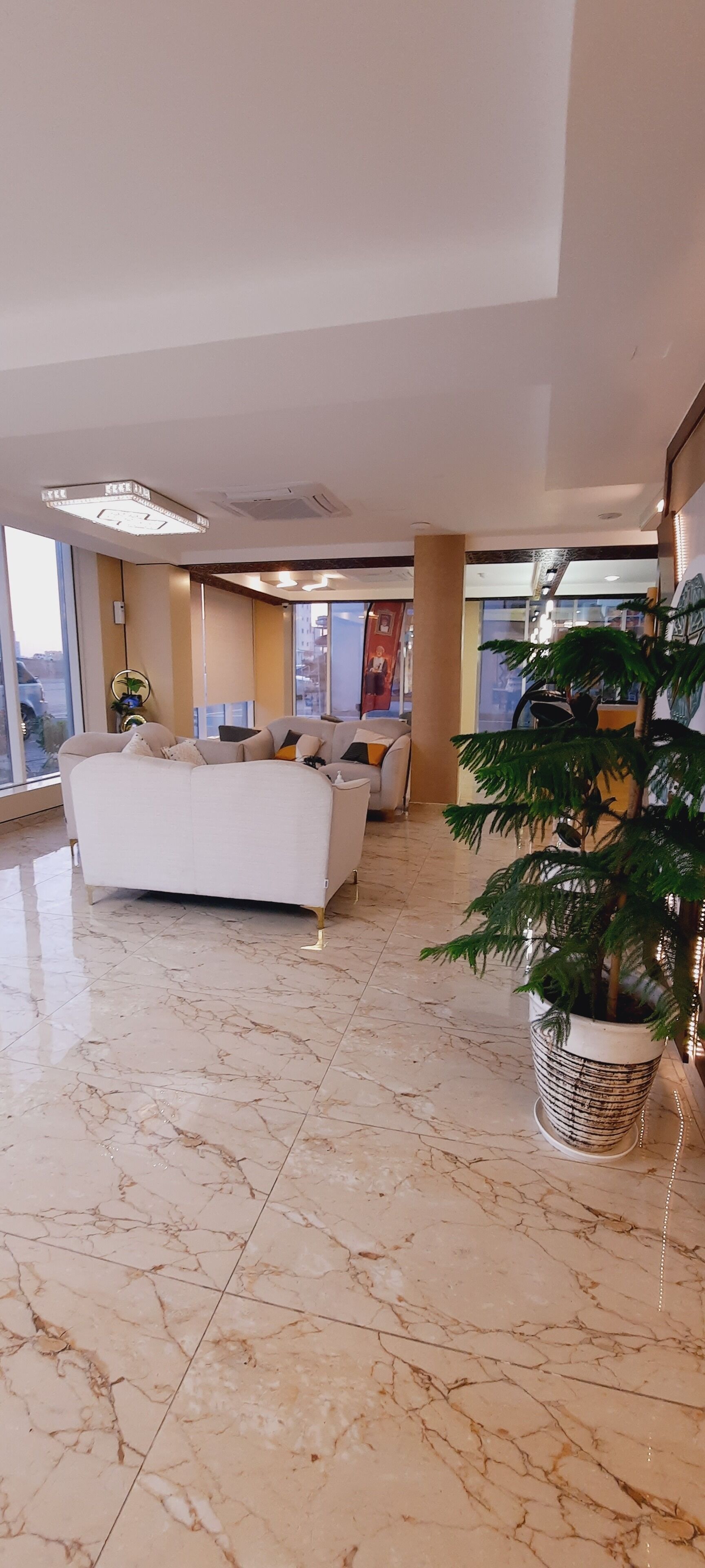 Diamond Star Hotel