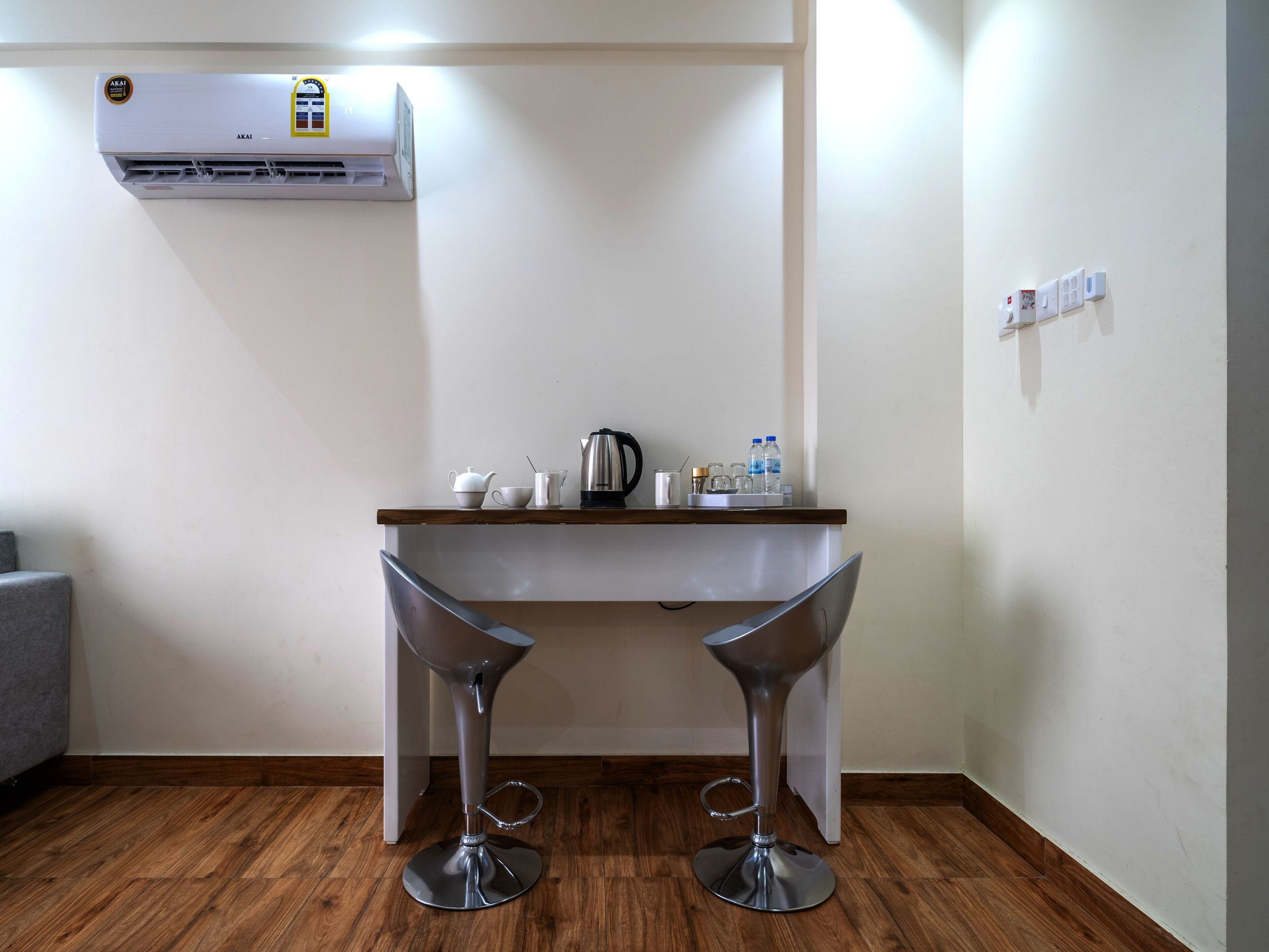 OYO Townhouse 156 Rose Hotel Apartments