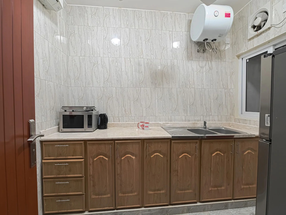 Platinium Hotel Apartments by OYO Rooms