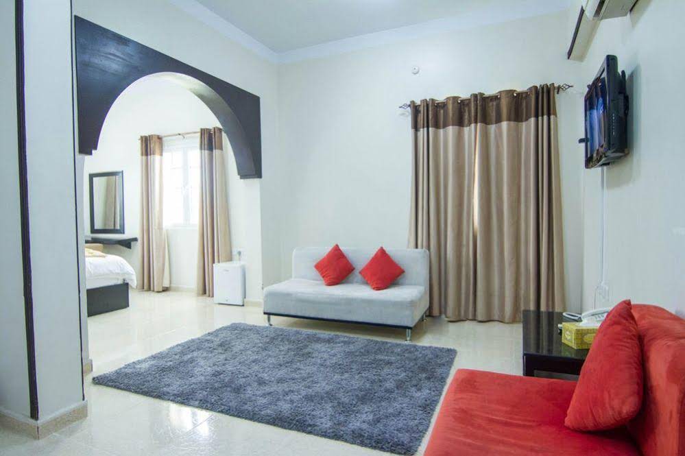 Al Multaqa Hotel