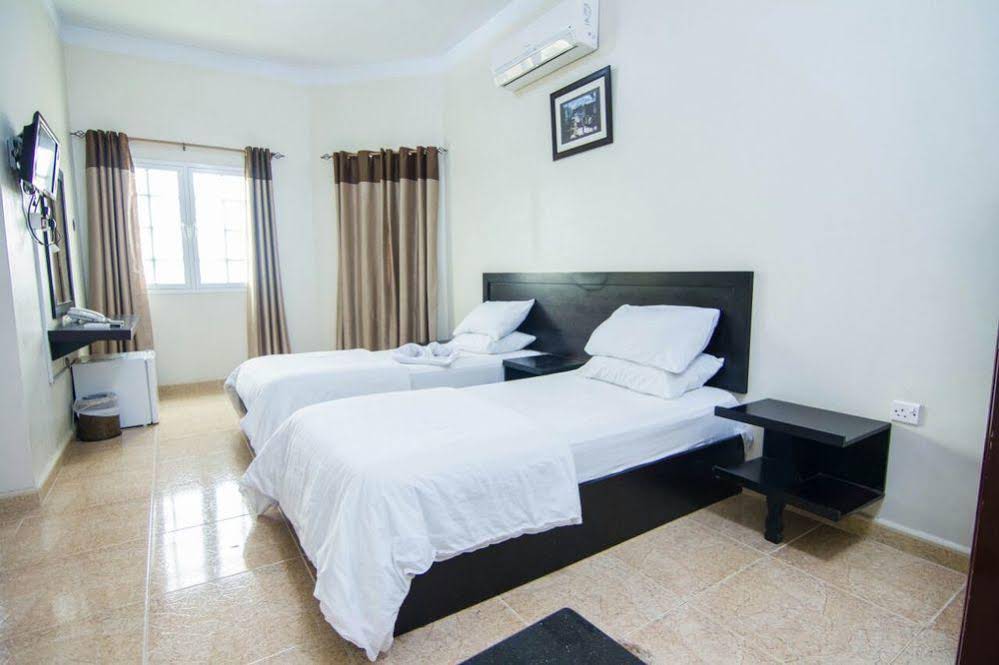 Al Multaqa Hotel