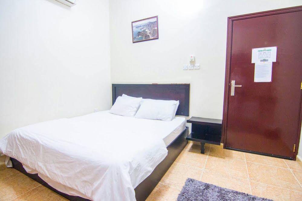 Al Multaqa Hotel