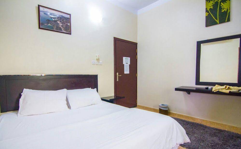 Al Multaqa Hotel
