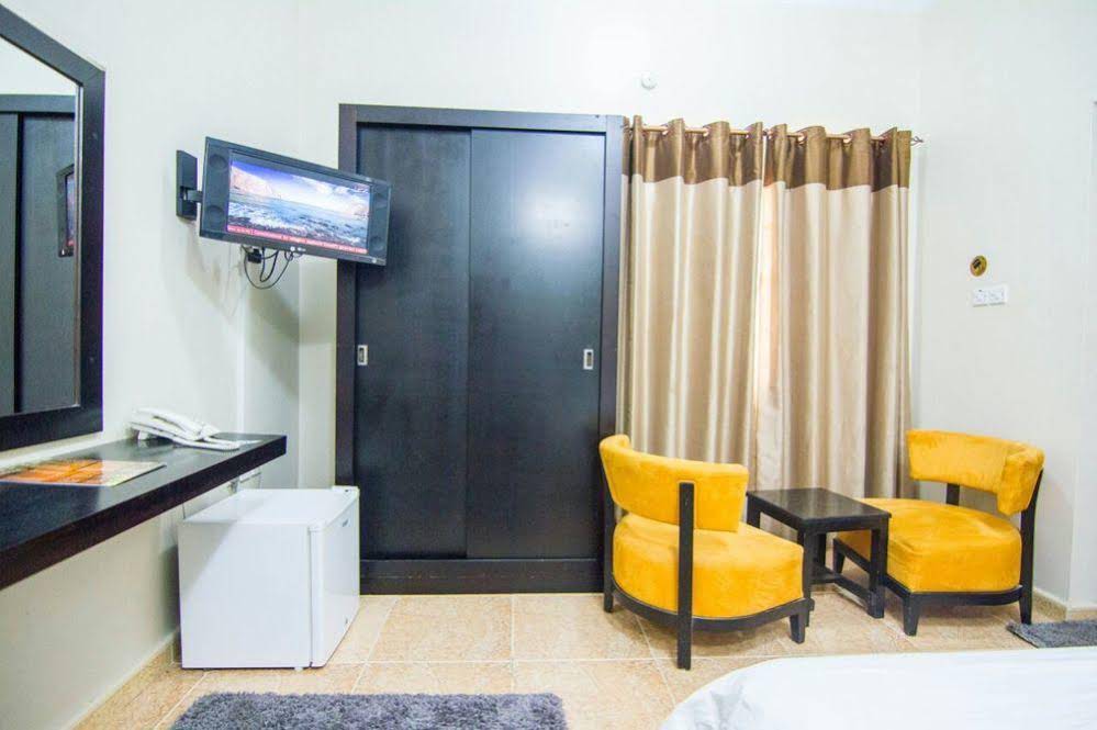 Al Multaqa Hotel