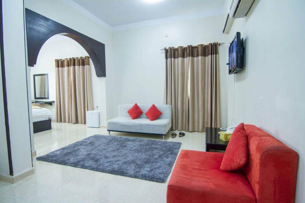 Al Multaqa Hotel