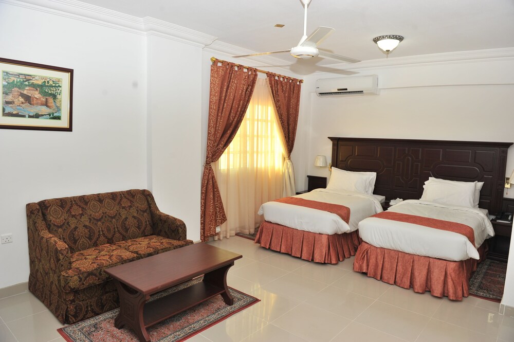 Manam Sohar Hotel Apartment by OYO Rooms