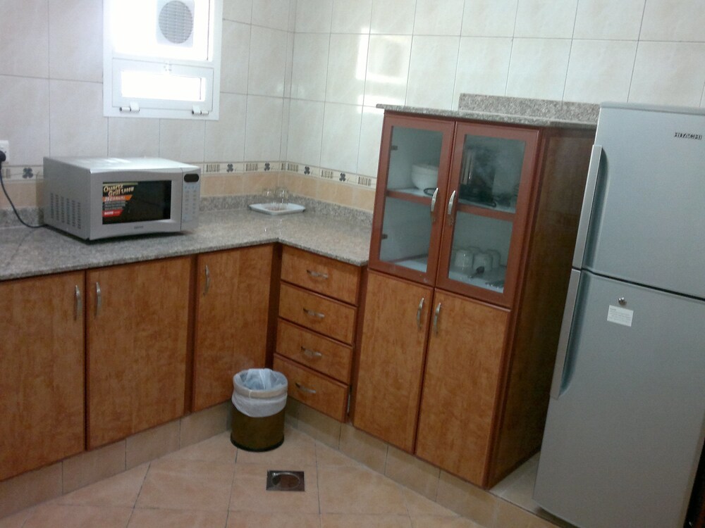 Manam Sohar Hotel Apartment by OYO Rooms