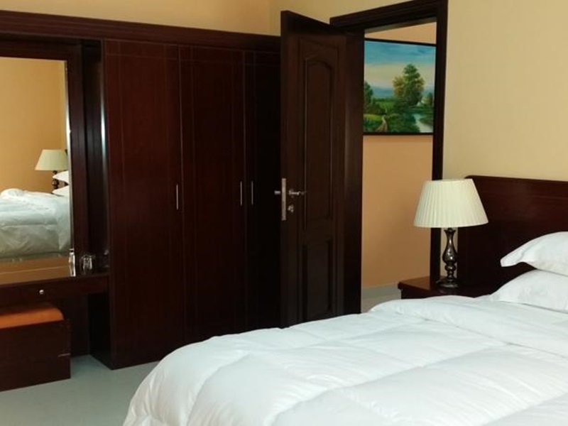 Royal Gardens Hotel