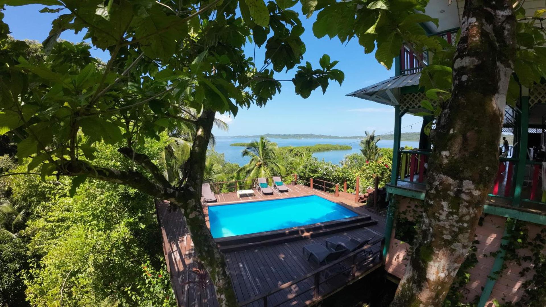 Los Secretos Guesthouse