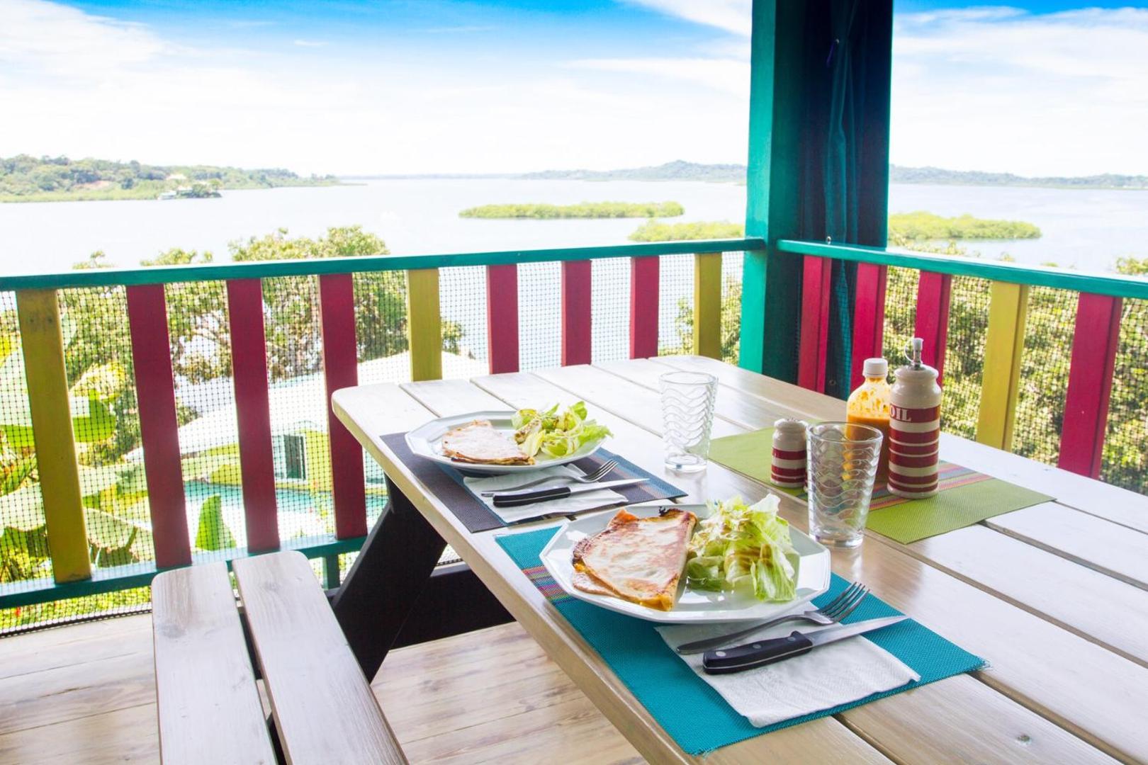 Los Secretos Guesthouse